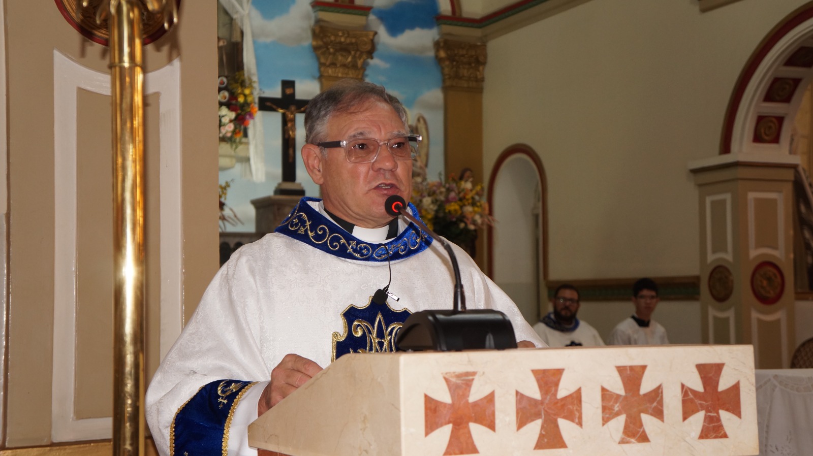 Câmara aprova Título para Padre Marco