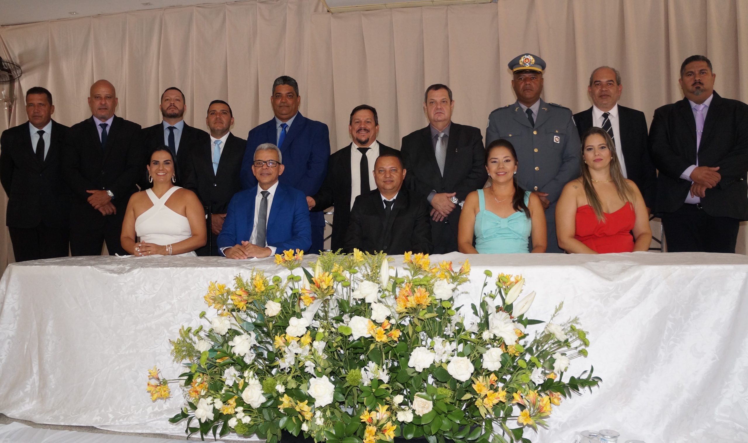 Câmara empossa Prefeito, Vice e Vereadores